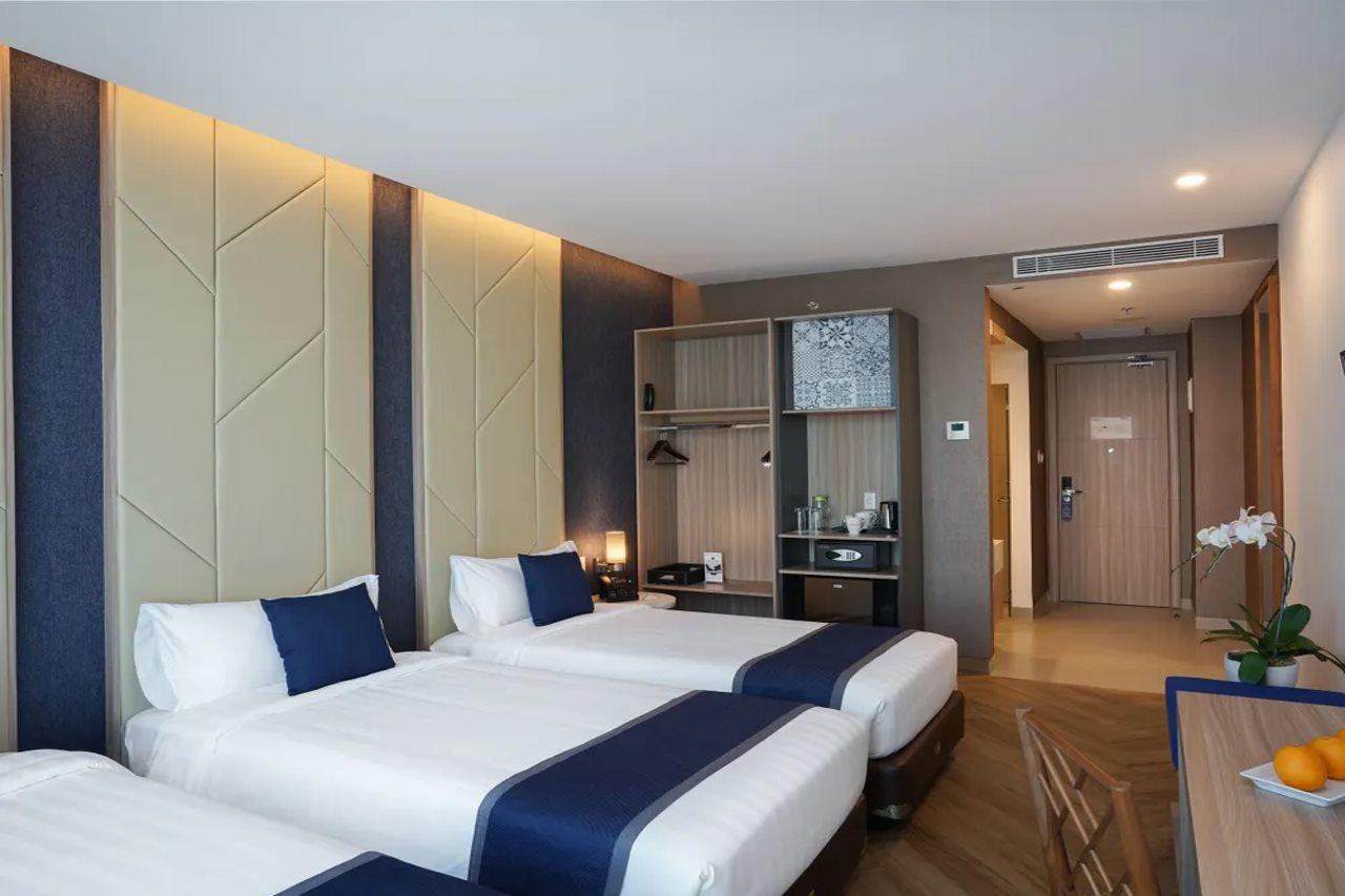 Aston Kemayoran City Hotel Jakarta Exterior photo